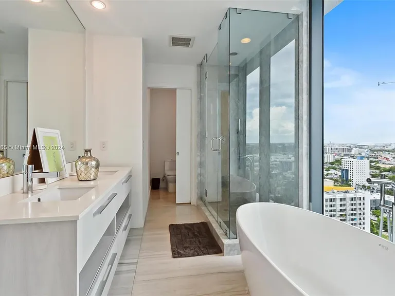 480 NE 31st St #2307 — Photo 27