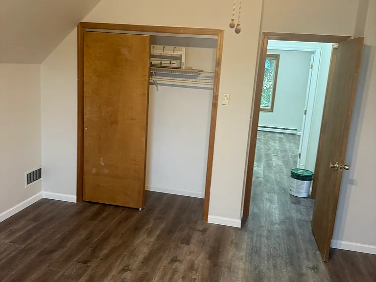 111 Allen St — Photo 12