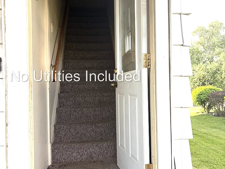 436 E Sullivan St — Photo 13