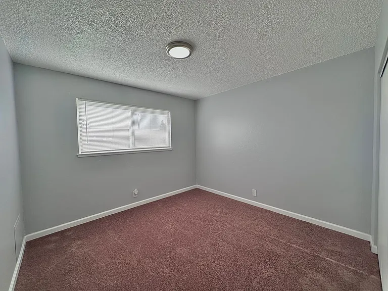 3806 39th Ave — Photo 13