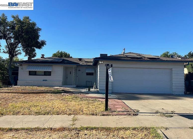 1st image of 3823 E Donner Ave
