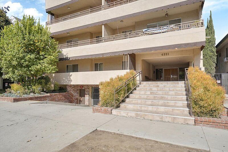 1st image of 4521 Colbath Ave APT 202