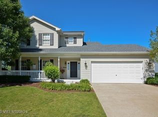 842 Ridge Dr, Elburn, IL 60119