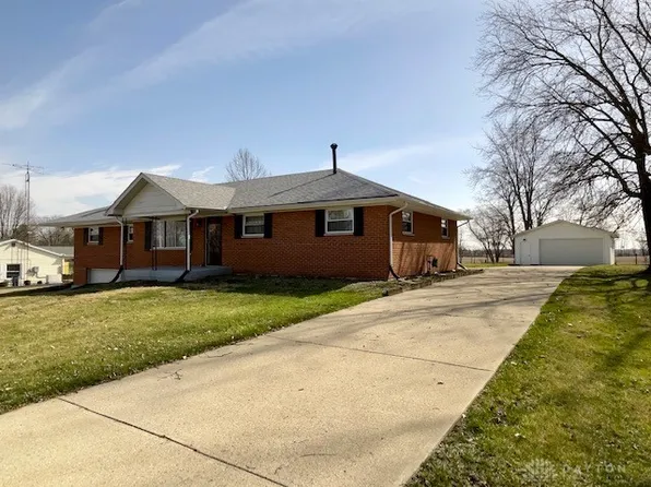 2761 Arthur Rd, Springfield, OH 45502