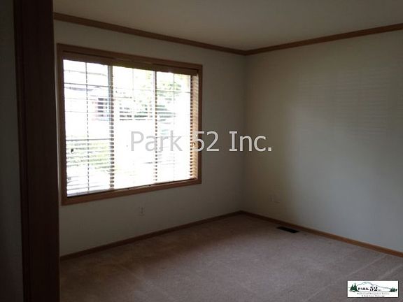 4th image of 16707 97th Avenue Ct E
