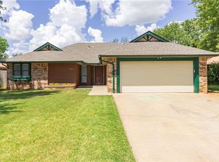 1223 Taurus Dr, Edmond, OK 73003