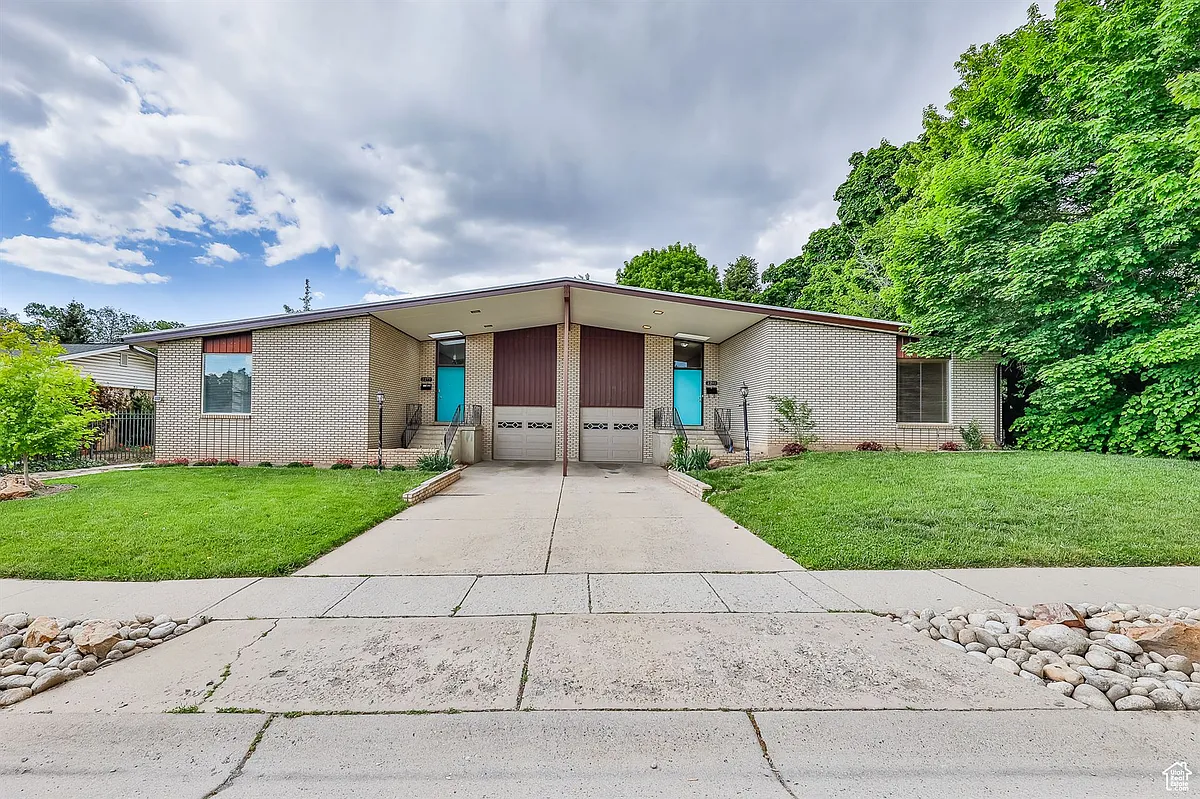 Building Photo - 2281 E Suada Dr