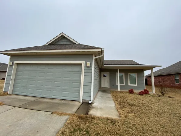 809 Lakeview Dr, Moore, OK 73160