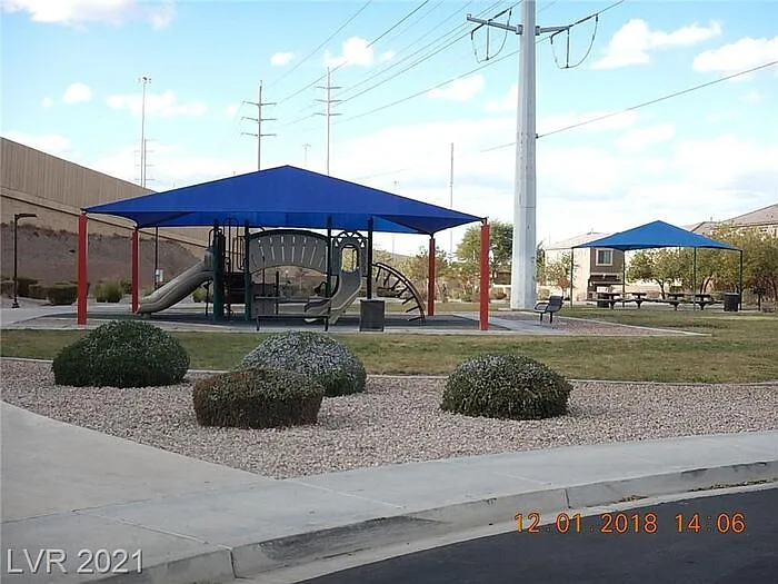 711 Taliput Palm Pl — Photo 35