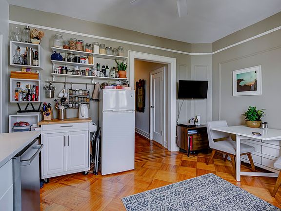 2nd image of 100 Prospect St #205