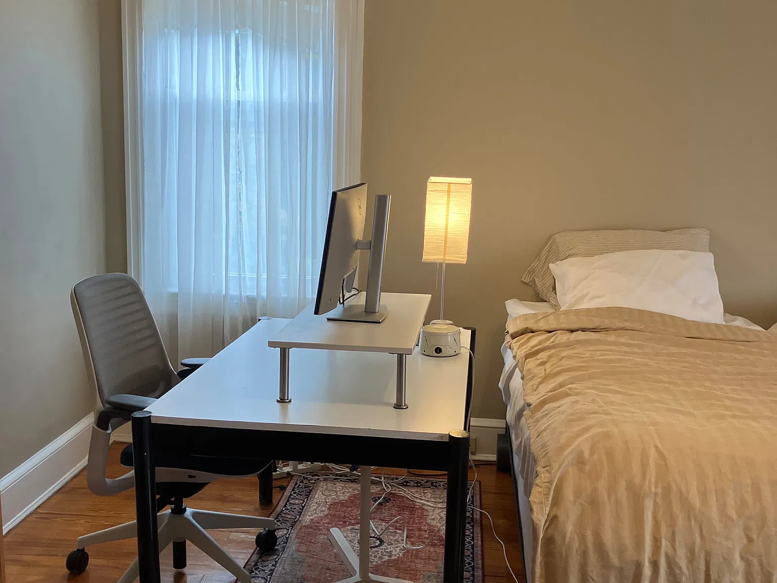 3 bed, 1.5 bath, 2000 sqft, $950 — Photo 3