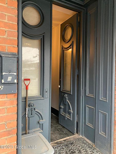 5th image of 30-32 William Street