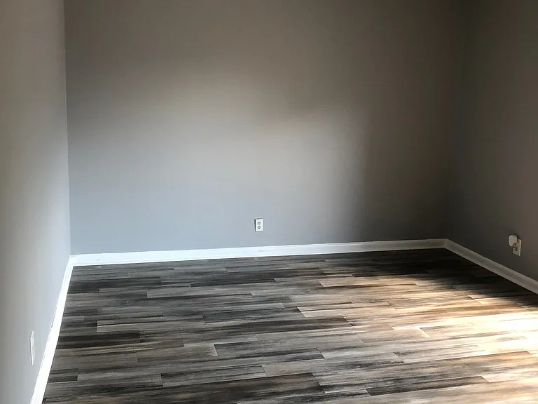 599 Winding Creek Rd — Photo 2