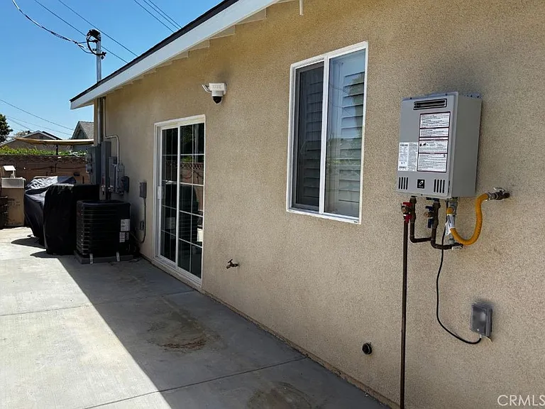 2491 W Harriet #B — Photo 11
