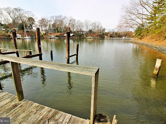 3rd image of 44950 Blackistone Cir