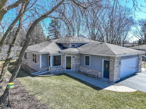 303 South Devendorf STREET, Elkhorn, WI 53121