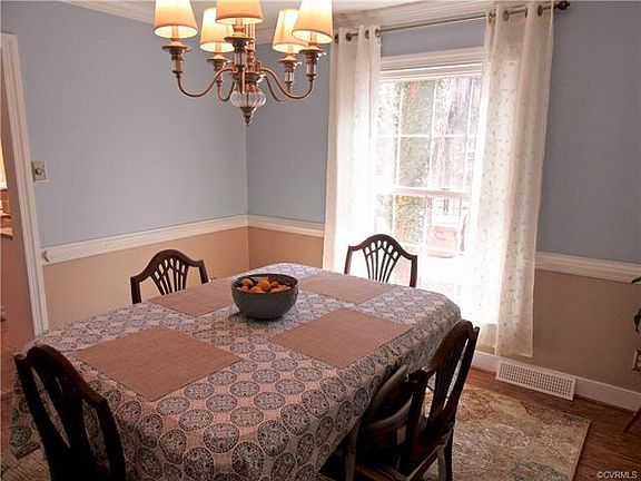 4th image of 9801 Paisley Ln