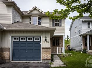 2363 Glandriel Cres, Ottawa, ON K4A 4T1