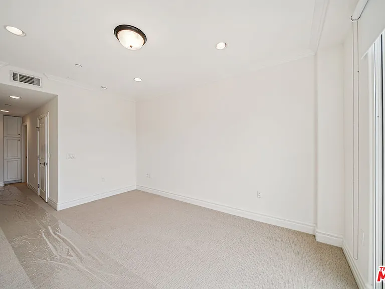 1050 S Holt Ave #404 — Photo 14