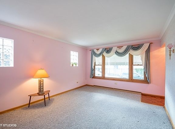 2nd image of 5143 N Kenton Ave