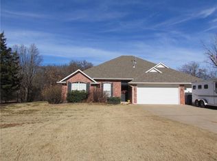 322 W Lake Rd, Guthrie, OK 73044