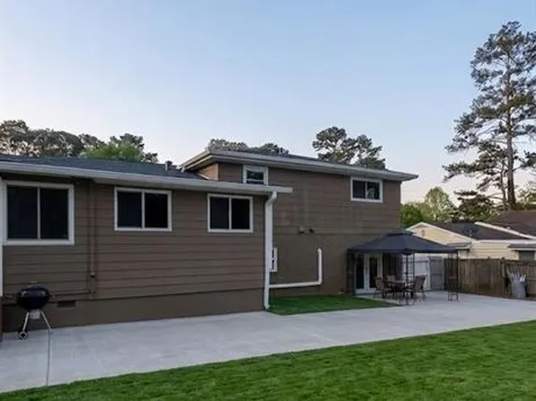 3083 Claiborne Dr, Duluth, GA 30096