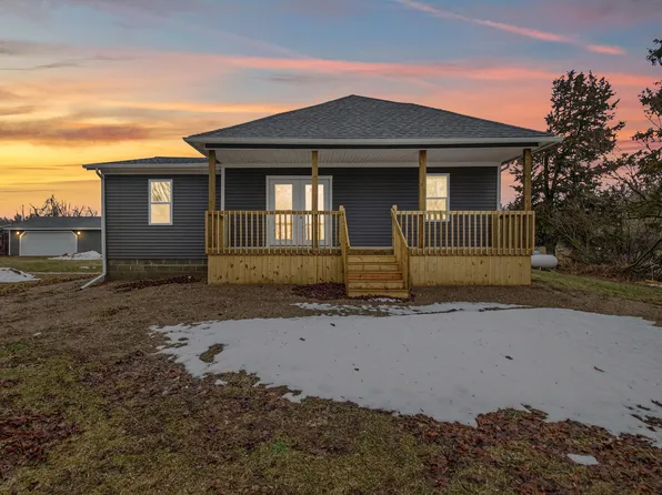 10191 Wood Rd, North Adams, MI 49262