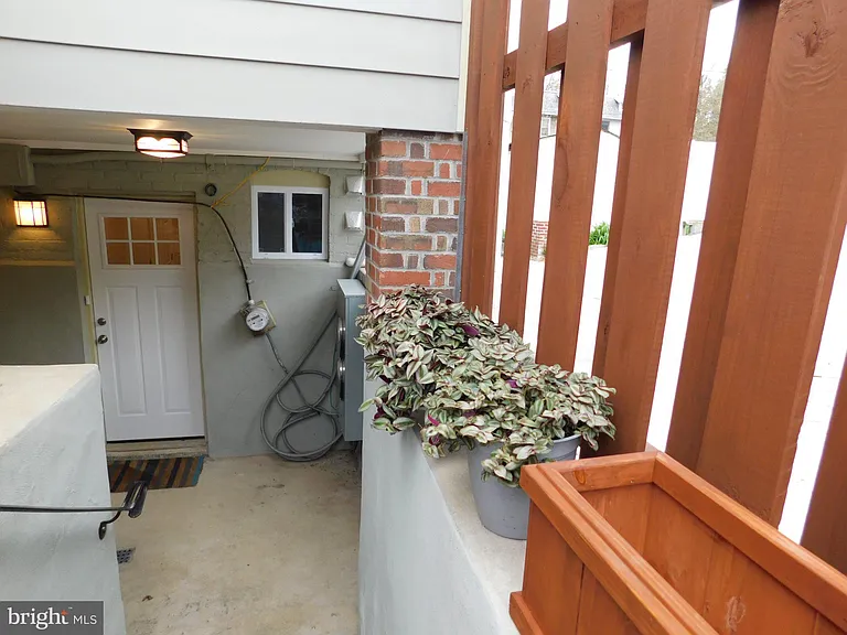 308 Webster St NW — Photo 28