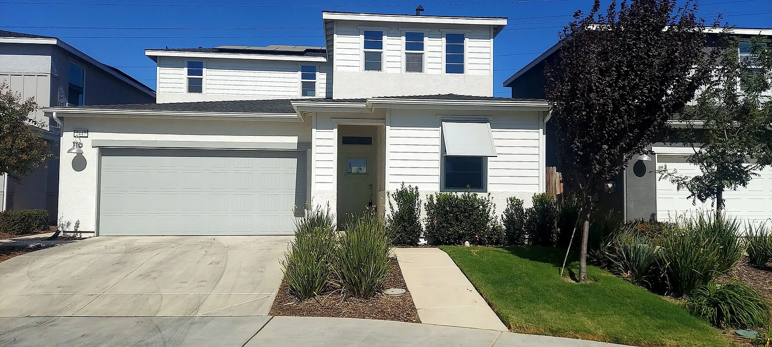 2447 Explorador Dr photo 1