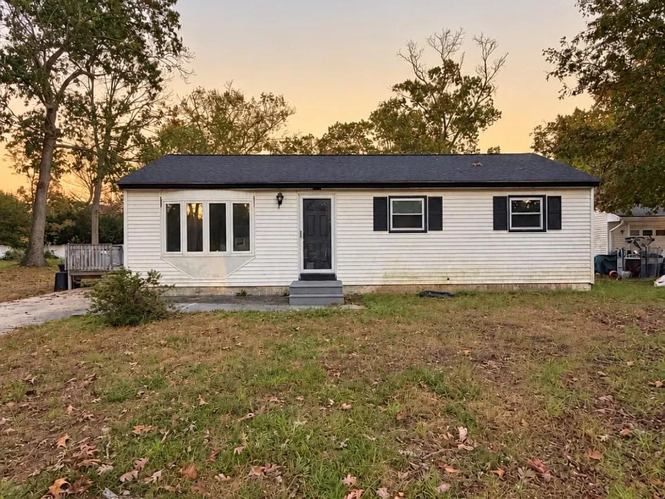 212 Sherwood Dr