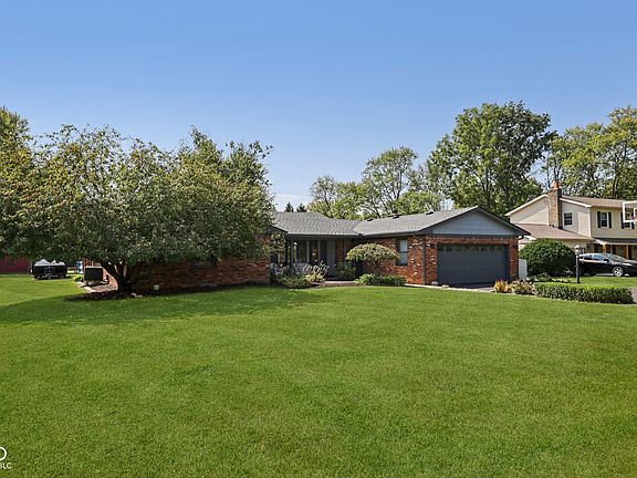 4th image of 221 Beechwood Dr