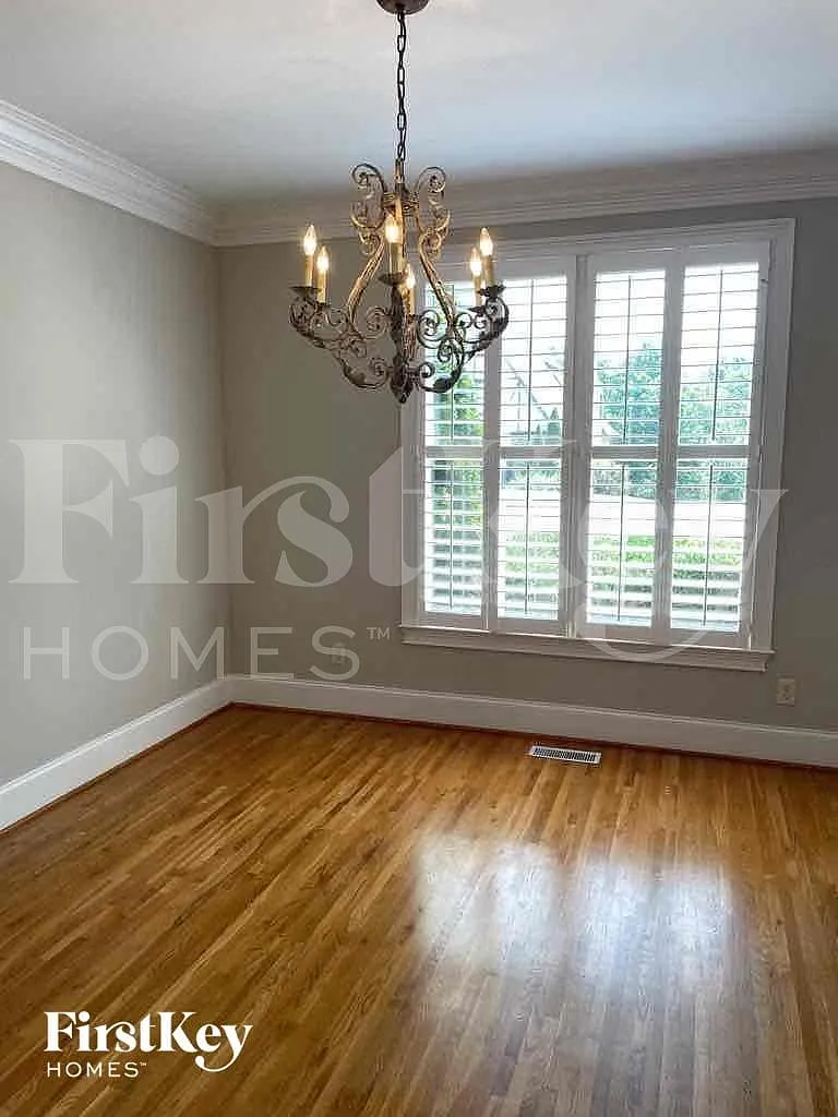4 bed, 3.5 bath, 2625 sqft, $3,415 — Photo 3