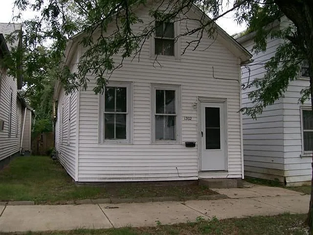 1302 S Blaine St photo 1