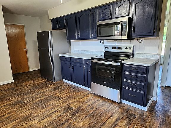 5th image of 758 Southridge Ave