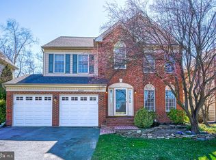 42647 Freedom St, Chantilly, VA 20152