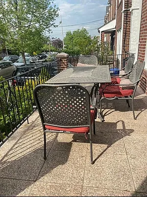 Rented by Hudson Exclusive Inc | media 4