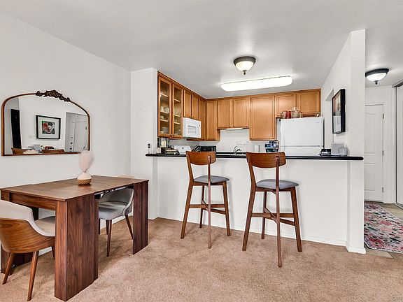 5th image of 3030 Suncrest Dr Unit 801