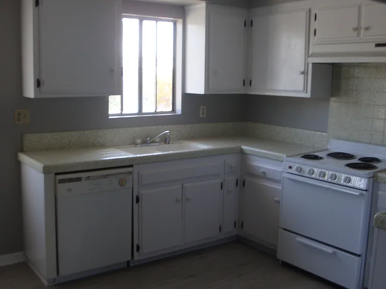 6722 Pickering Ave #B — Photo 11