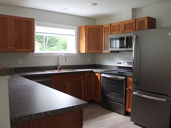 4th image of 719 Hayts Rd #2