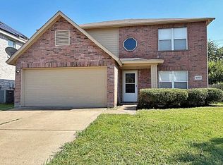 10065 Chapel Oak Trl, Fort Worth, TX 76116