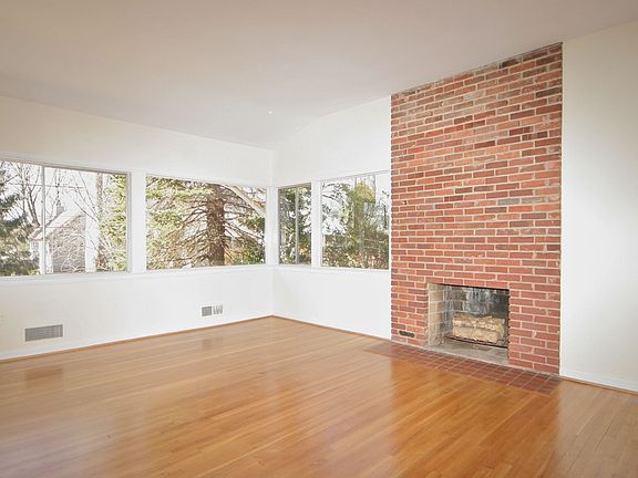 5th image of 10103 Frederick Ave
