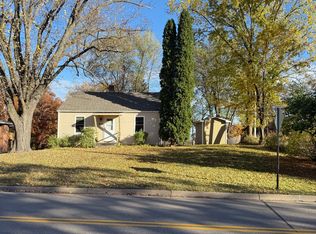 3214 W Owasso Blvd, Shoreview, MN 55126