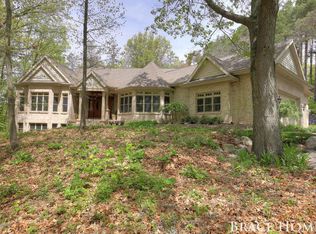 7235 Blakely Dr NE, Rockford, MI 49341