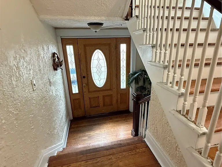 205 Fellows Ave #1 — Photo 3
