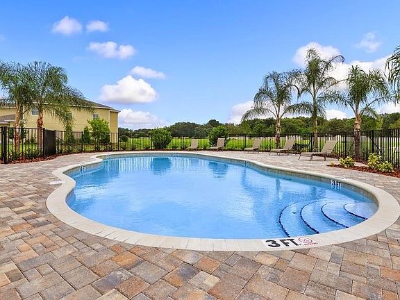 2nd image of 2119 Lennox Dale Ln