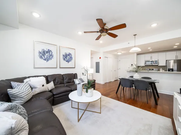149 Essex St APT 2D, Jersey City, NJ 07302