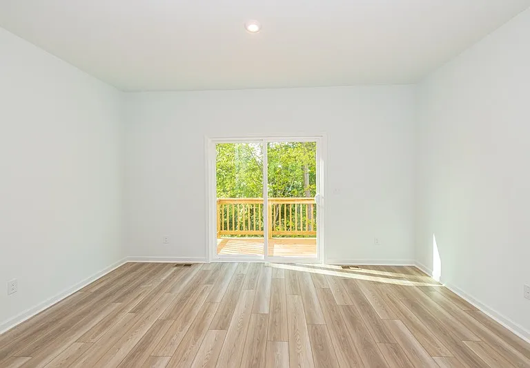 815 Freston Rd — Photo 8