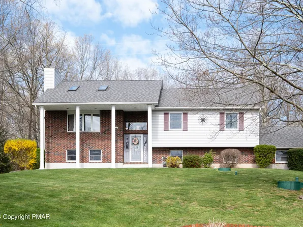 210 Michael Ln, Stroudsburg, PA 18360