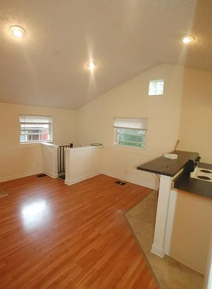 36 E Maynard Ave #REAR — Photo 1