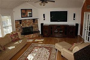 4th image of 1314 Wendell Way